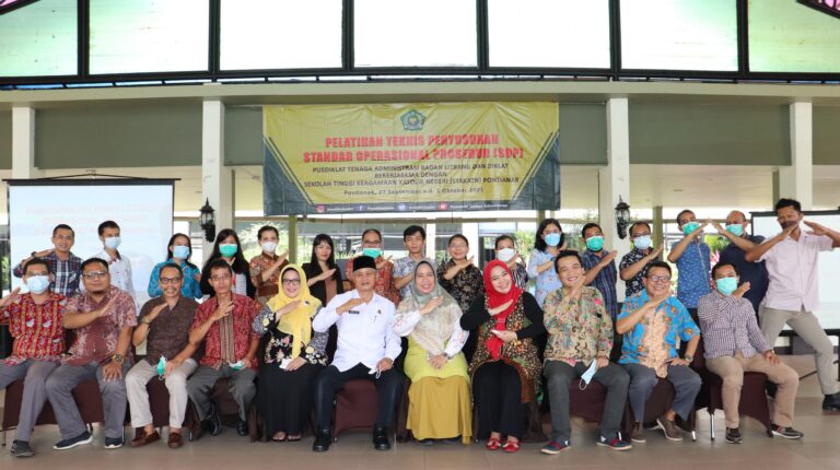 Pelatihan Teknis Penyusunan Standar Operasional Prosedur (SOP) oleh Pusdiklat Tenaga Administrasi Badan Litbang dan Diklat Bekerjasama Dengan Sekolah Tinggi Agama Katolik Negeri Pontianak