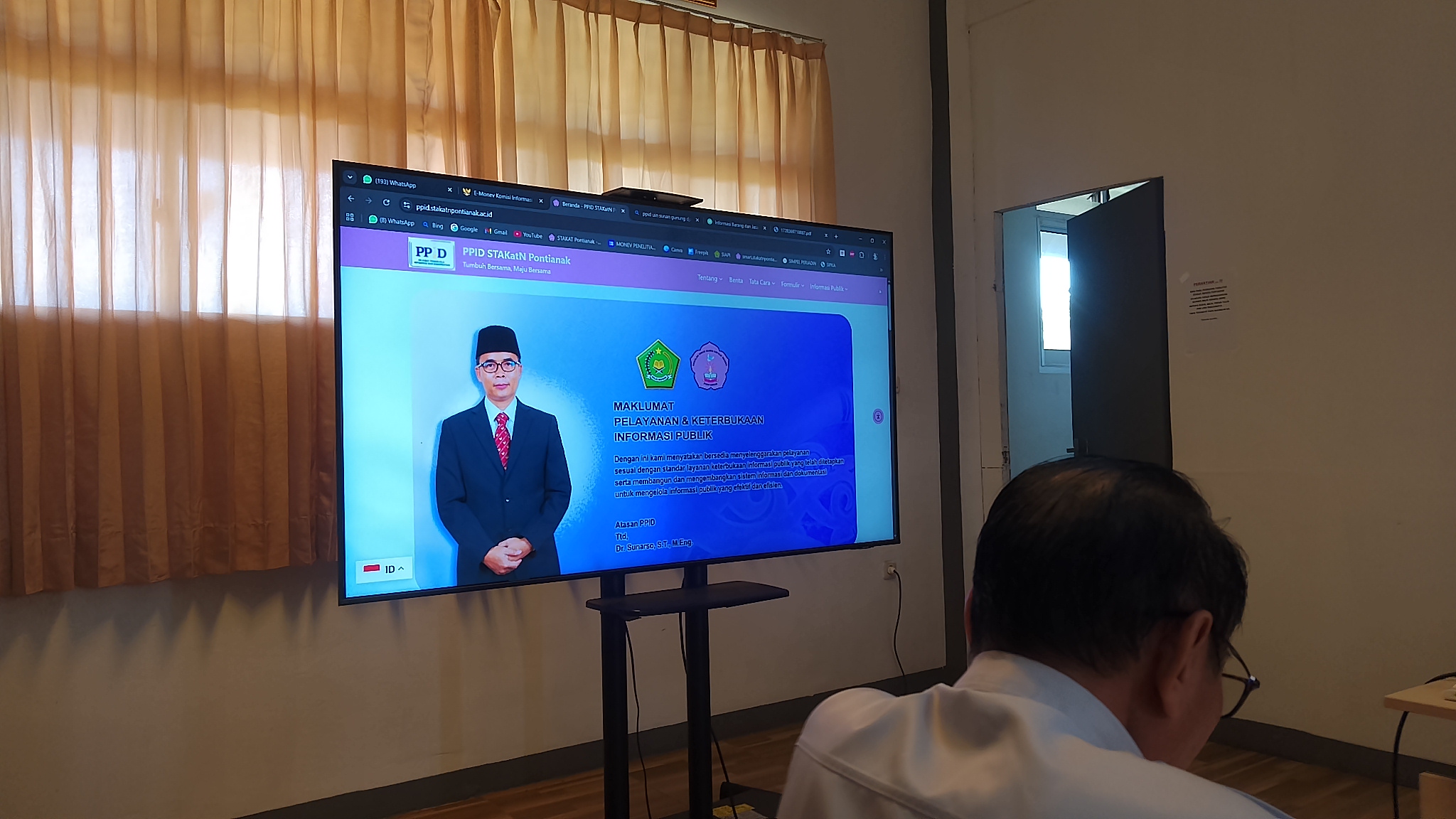 Sosialisasi dan Pembinaan PPID kepada Tim PPID STAKatN Pontianak